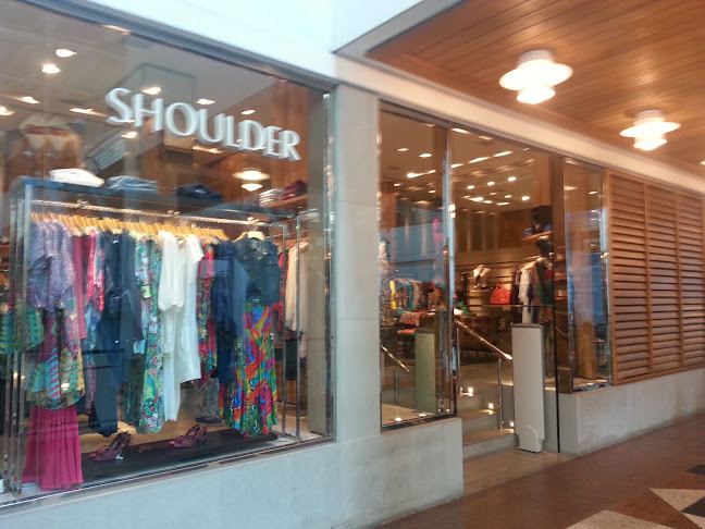 SHOULDER - Pátio Savassi Shopping - Loja de roupa