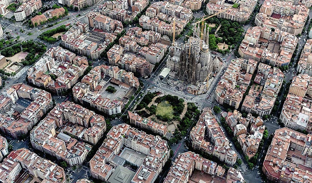 Barcelona Von Oben / The best 3 Days Itinerary Barcelona ...