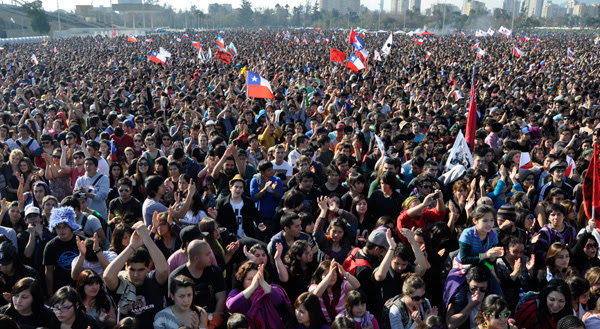 http://www.elciudadano.cl/wp-content/uploads/2011/08/somosmillones.jpg