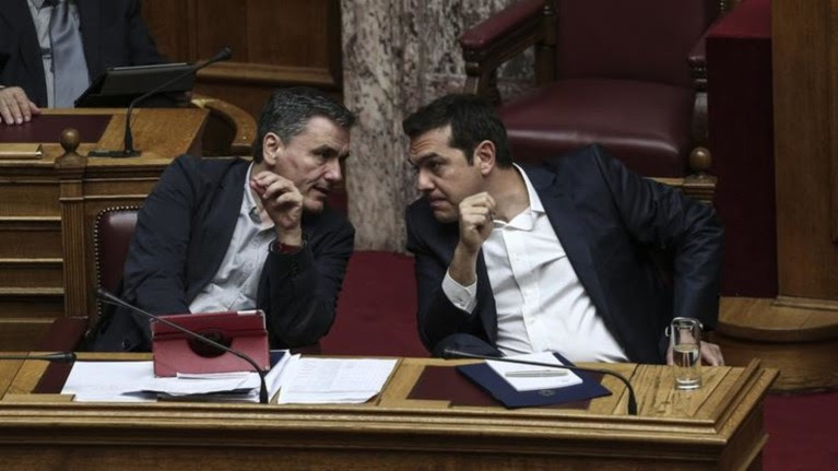 o-tsipras-to-nauagio-sto-eurogroup-kai-ta-mathimata-tou-gkaite