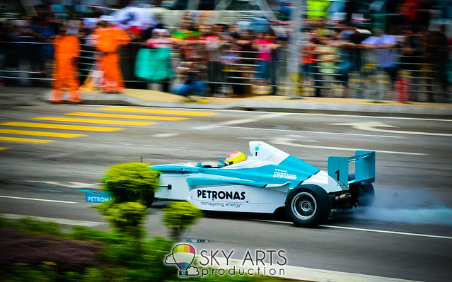 Petronas Motorsport Demo Run 2013 KLCC 17 March | TianChad.com