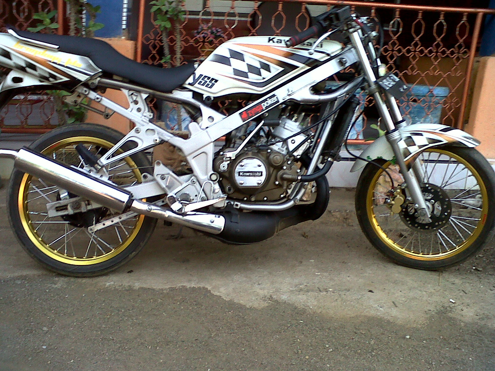 99 Gambar Motor Modifikasi Ninja R Terkeren Puzzle 99 Gambar Motor Modifikasi Ninja R Terkeren Puzzle