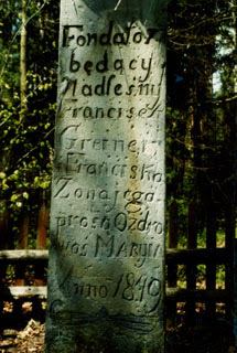 Wąsosz k. Końskich, leśniczówka Niebo, krzyż kamienny z 1849 r.