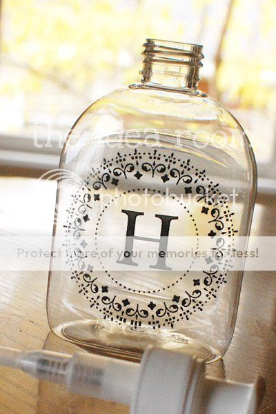 Frugal with a Flourish: Ten Great Monogram Craft Ideas