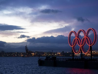 DNU Olympic logo