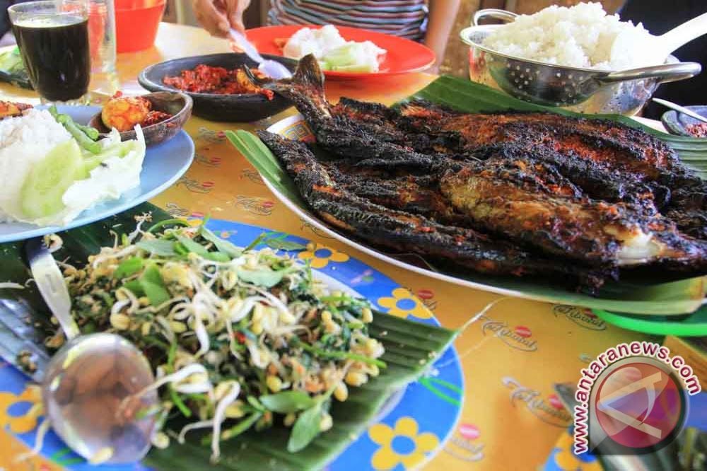 40 Tempat Wisata Kuliner di Jogja yang terkenal dan enak