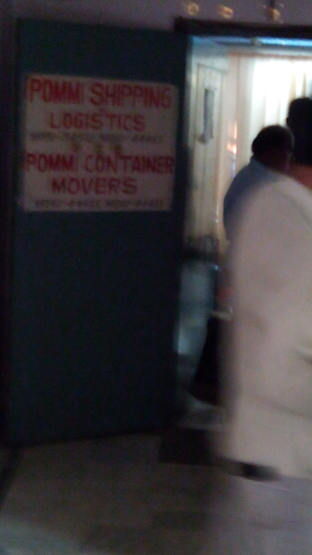 Pommi Container Movers