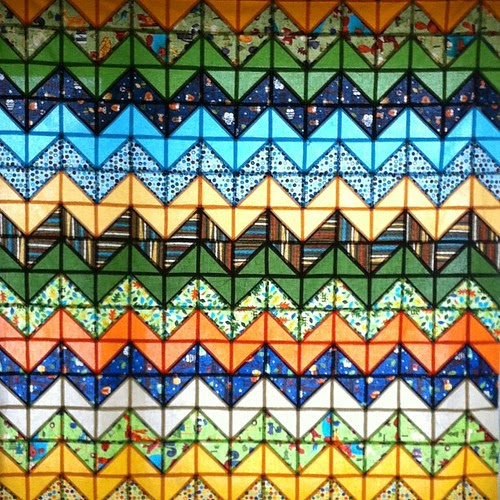 Top finished: stained glass zigzag quilt #amyschimler prints