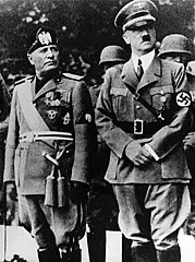 Benito Mussolini y Adolf Hitler