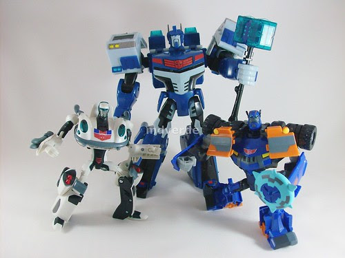 Transformers Ultra Magnus Animated Leader - Elite Guard - modo robot