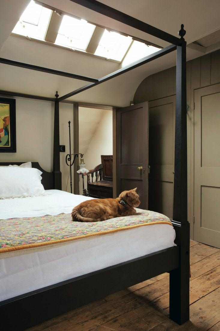 Farrow and Ball Mouse's Back fitted wardrobes in bedroom