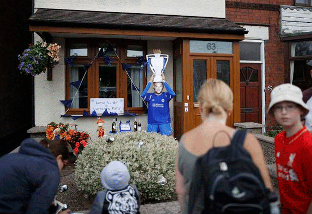 Espantalho representa o jogador Jamie Vardy, do Leicester (Foto: Darren Staples/Reuters)