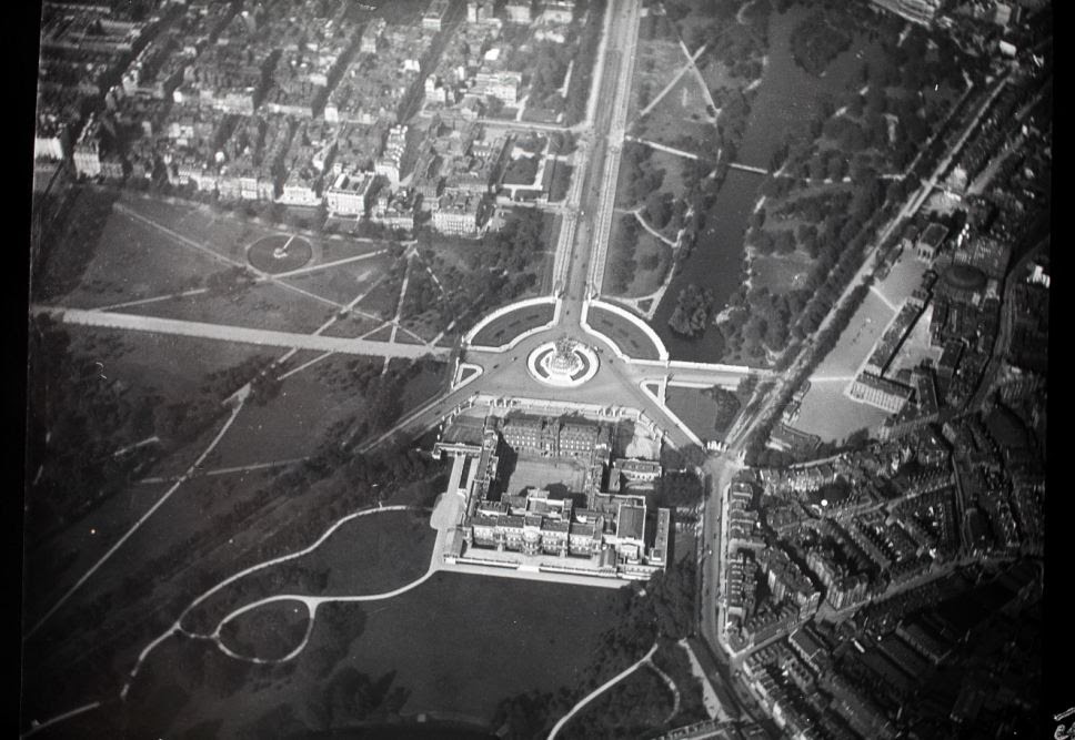 Crystal-clear palace: Sir Norman Lockyer's revolutionary 1909, aerial photograph of Buckingham Palace