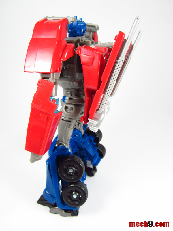 Voyager Class Optimus Prime from Transformer Prime