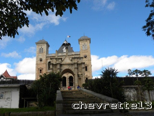 http://i1252.photobucket.com/albums/hh578/chevrette13/Madagascar/DSCN9958640x480_zps21bb72ea.jpg