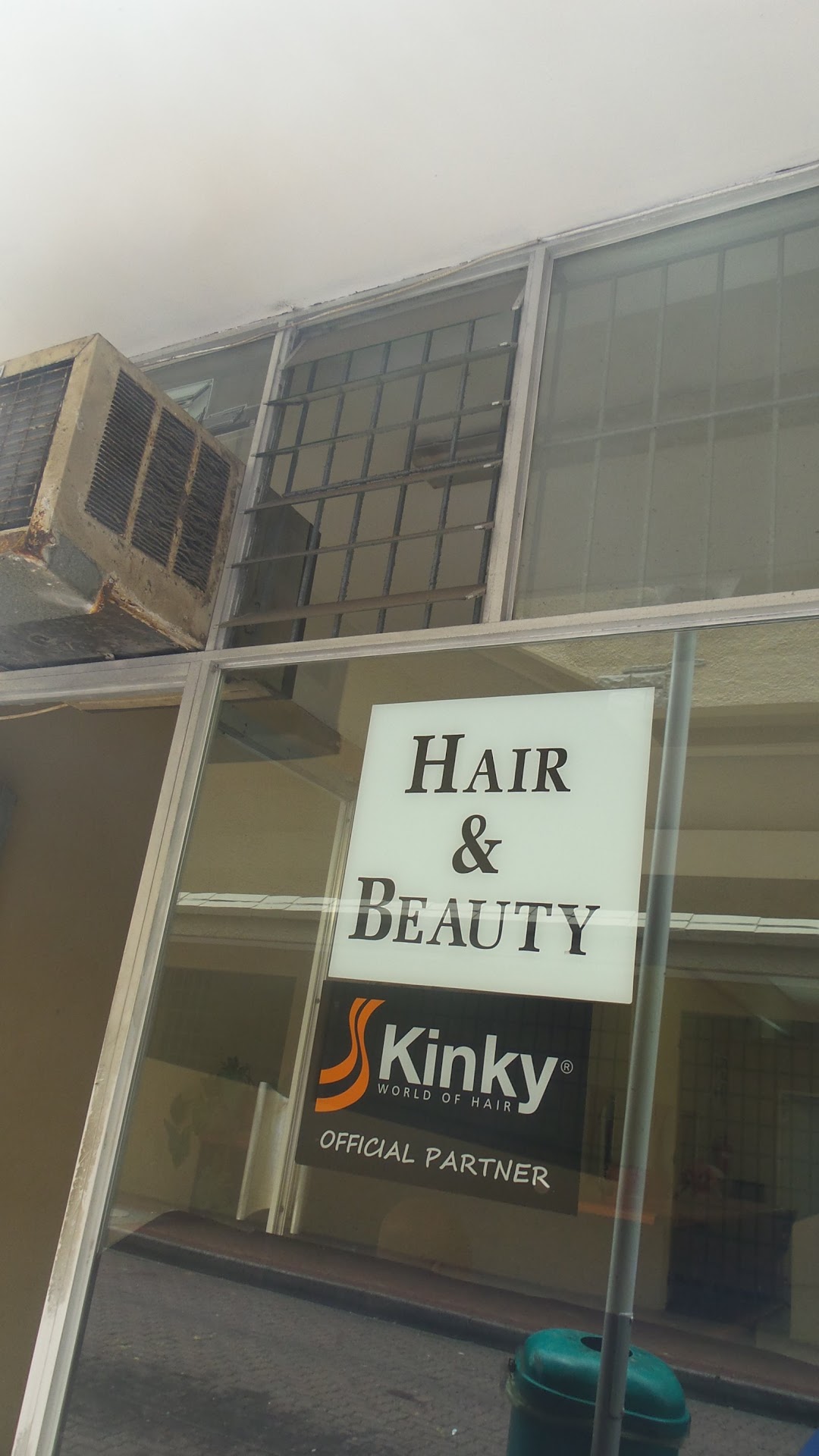 Kinky World Of Hair