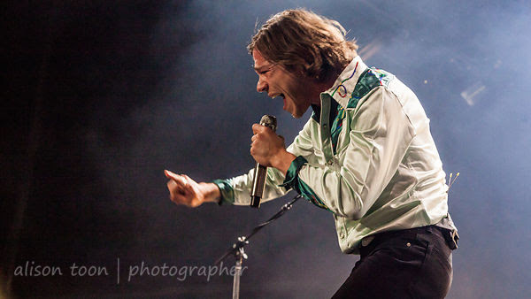 Matt Shultz, vocals, Cage The Elephant