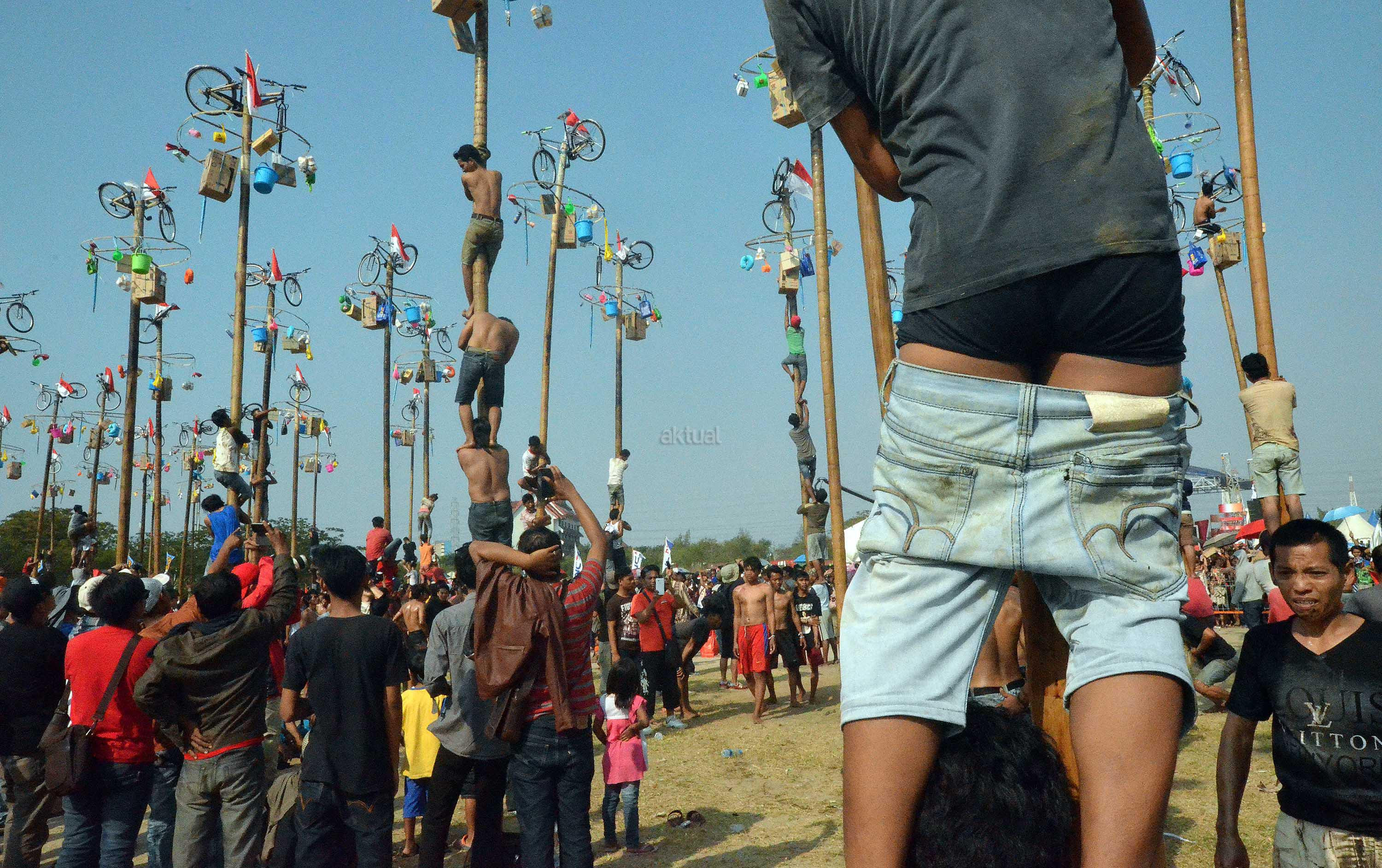 95 Gambar Lucu Panjat Pinang Paling Keren Gambar Pixabay