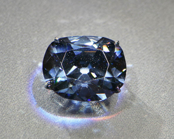 Проклятые драгоценности: алмаз Хоупа - один из самых известных бриллиантов ...