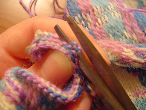 VS, 5/31/06, cutting an armhole steek
