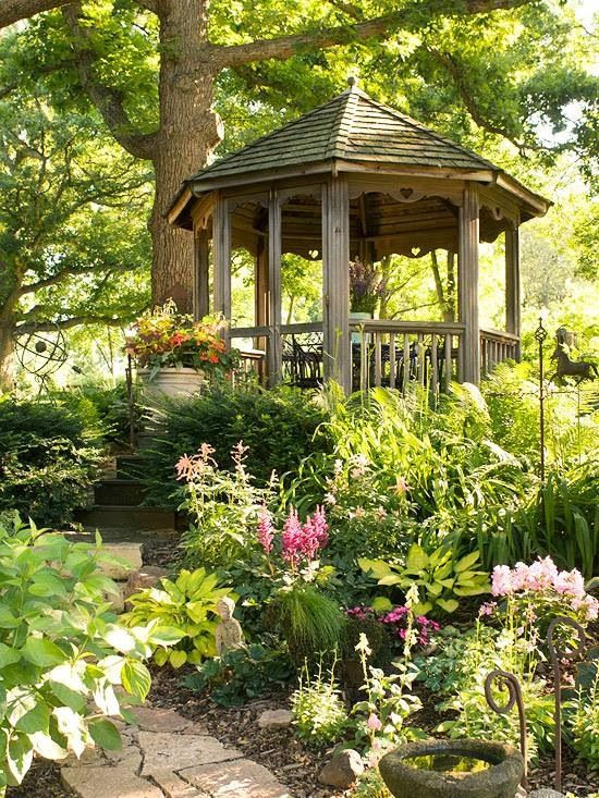 Cottage Landscape/Yard with Pathway, Dove creek quarry natural shape amber quartzite step stone, Raised beds, Gazebo