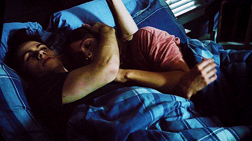 15+ Sweet Couple Sleeping Couple Hug Gif Pics