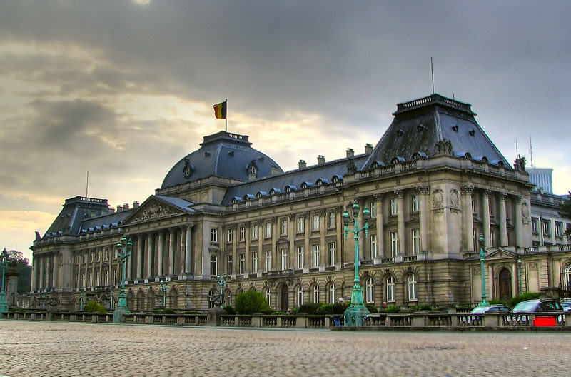 File:Paleis brussel2.jpg