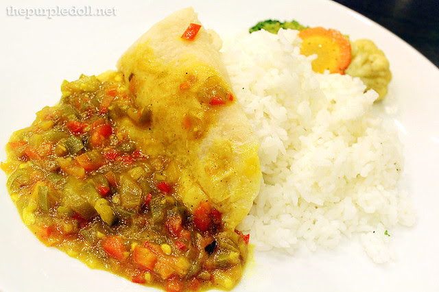 Fish Fillet in Saffron Broth Peixe em Caldo Acafrao