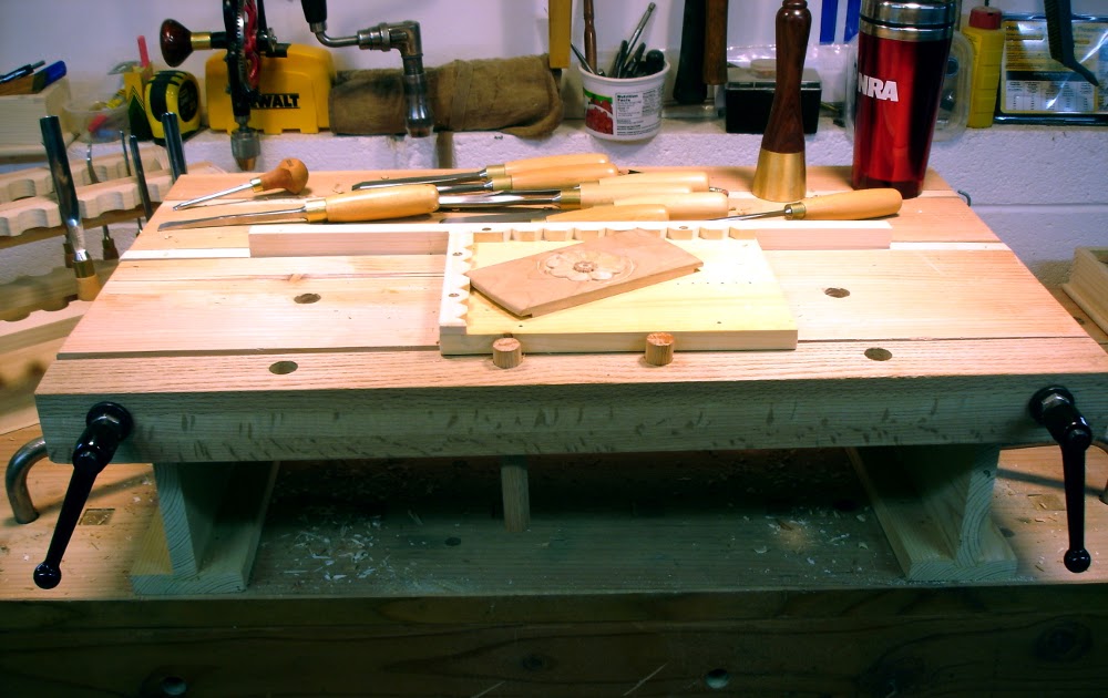 Share Wood carving workbench | x ample simple