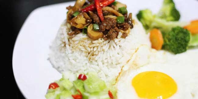 Resep Ayam Cincang Untuk Nasi Goreng - Surasmi M