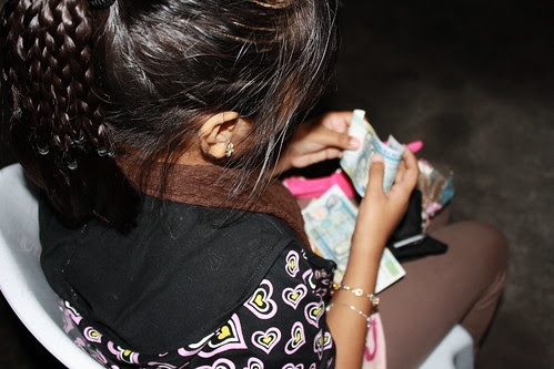 Icee counting her loot