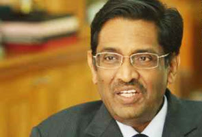 Subramaniam: Foreigners will soon pay actual medical costs