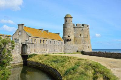 SAINT-VAAST-LA-HOUGUE