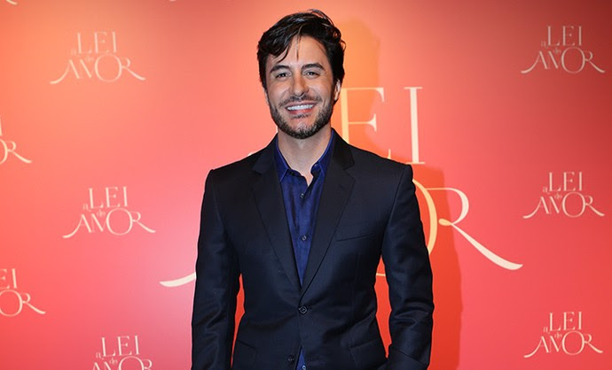 Ricardo Tozzi vai interpretar o político Augusto em 'A Lei do Amor' (Foto: Carol Caminha/Gshow) Ricardo Tozzi vai interpretar o político Augusto em 'A Lei do Amor' (Foto: Carol Caminha/Gshow)