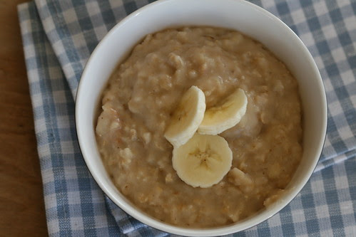 Alanna's oatmeal with peanut butter / Kaerahelbepuder maapähklivõiga