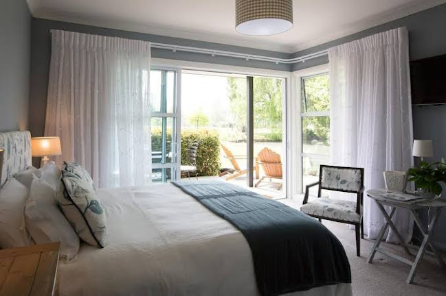 Reviews of Revive On Oakview Boutique Accommodation and Spa in Ashburton - Beauty salon