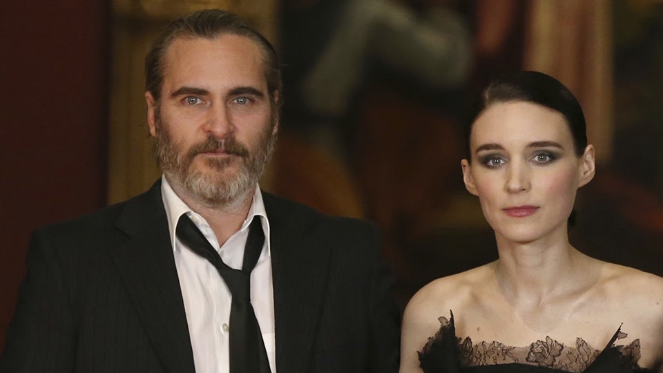 Joaquin Phoenix Wife : Joaquin Phoenix And Rooney Mara S Coolest Couple ...