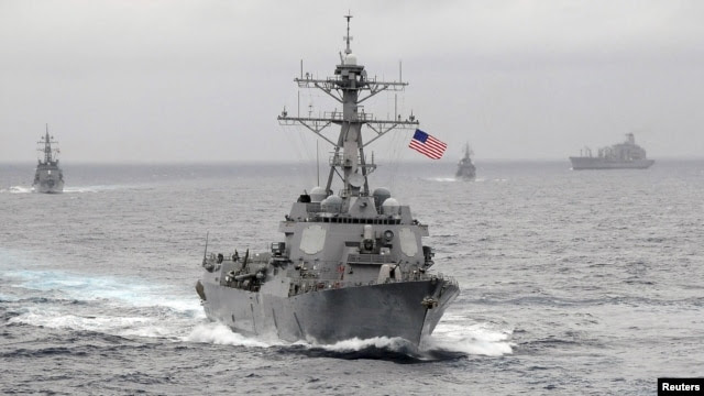 Tàu khu trục trang bị tên lửa dẫn đường USS Lassen trong khu vực Thái Bình Dương (ảnh do Hải quân Mỹ cung cấp). 