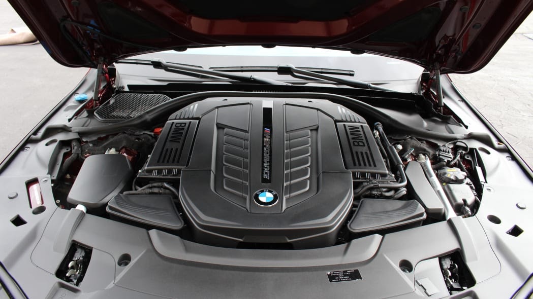 2020 Bmw X7 0 60 : Motor Trend: BMW X7 40i 0-60 mph in 5.4 seconds