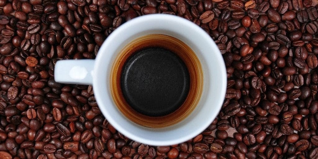Americano Ve Filtre Kahve Kafein
