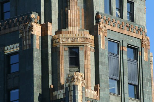 Carbide & Carbon, up close