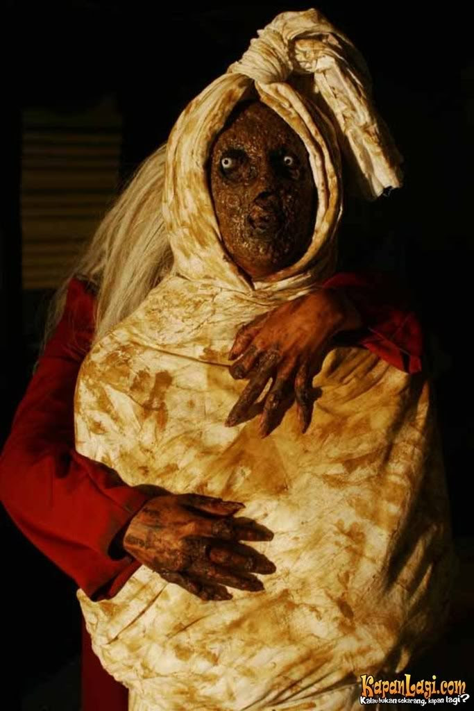 17+ Foto Pocong Seram Wallpaper Arti Gambar