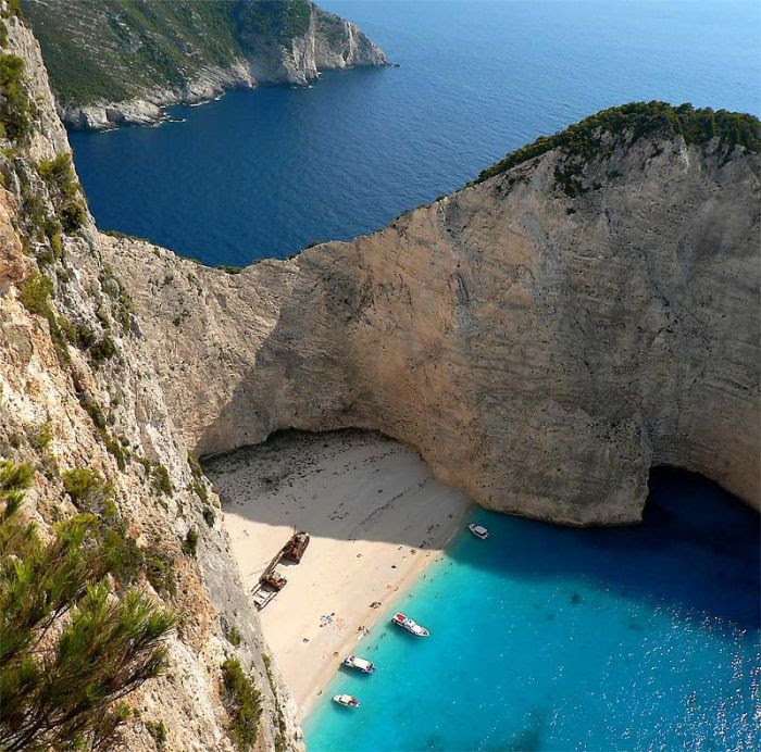 The Most Beautiful Place on Earth? (40 pics) The Most Beautiful Place on Earth? (40 pics)