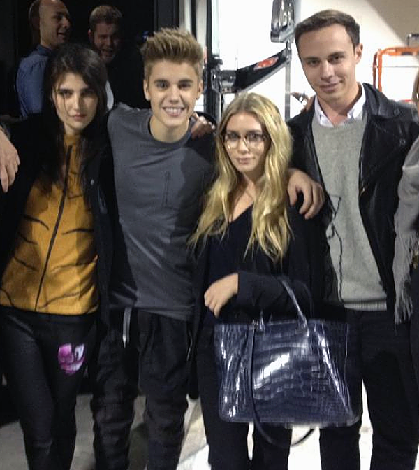 Olsens Anonymous: ASHLEY: BACKSTAGE WITH JUSTIN BIEBER