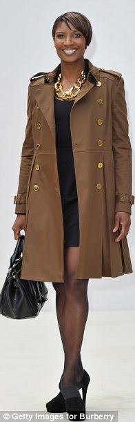 http://i.dailymail.co.uk/i/pix/2011/09/20/article-2039063-0DFD55C500000578-402_196x611.jpg