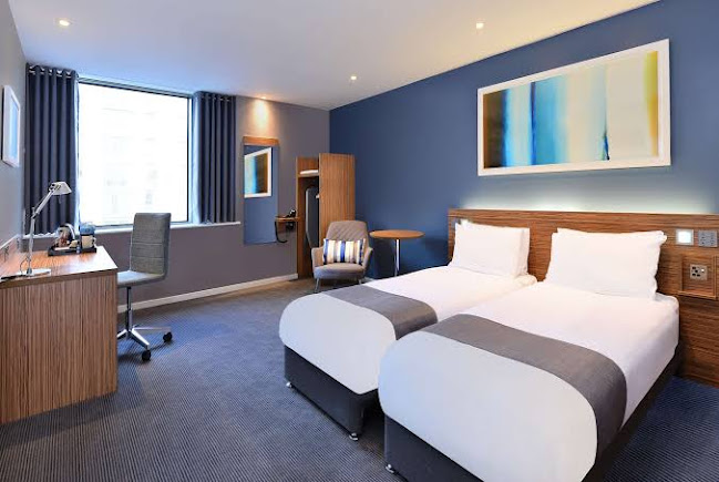 Reviews of Travelodge London Central Bank in London - Bank