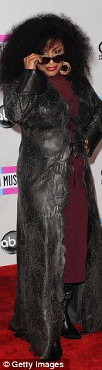 http://i.dailymail.co.uk/i/pix/2011/11/21/article-2064102-0EE154D200000578-740_148x533.jpg