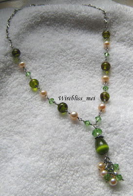 Green Themed Wire Wrap Necklace Green Themed Wire Wrap Necklace with Pearl