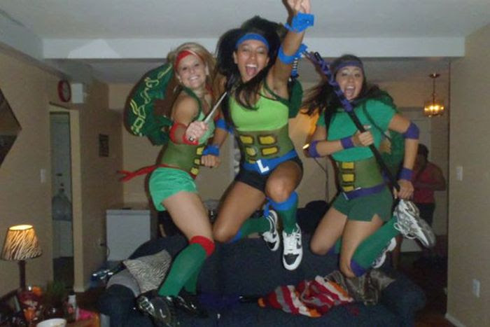 College Girls: Sexy Teenage Mutant Ninja Turtles Cosplay (39 pics)