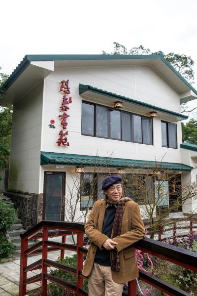 陳陽春位於台北木柵指南宮旁的陽春畫苑,裡頭除展示畫作外,還請來老師免費教小朋友繪畫,落實陳陽春以藝弘道的理念。(莊坤儒攝) 陳陽春位於台北木柵指南宮旁的陽春畫苑,裡頭除展示畫作外,還請來老師免費教小朋友繪畫,落實陳陽春以藝弘道的理念。(莊坤儒攝)